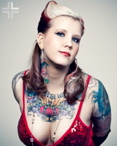 Burlesque performer Rachel Kropczynski