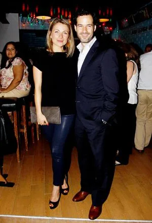 Ludwika Paleta y Emiliano Salinas. ¿Ella sabe lo que es hasta?