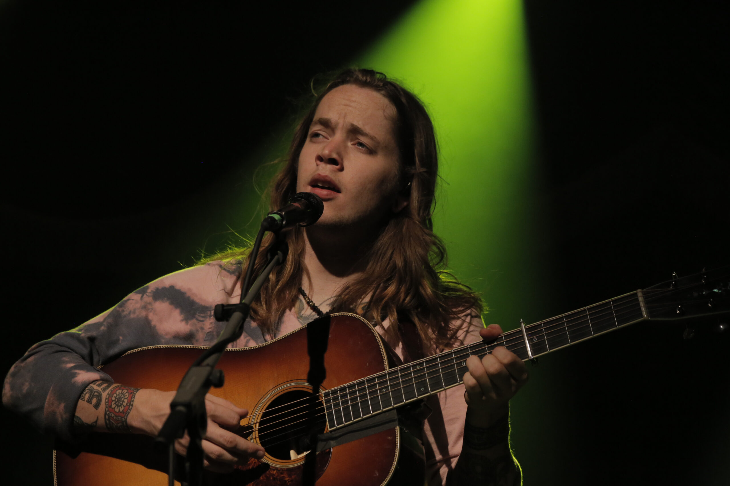 Fall Strings Billy Strings Just Dropped His Fall 2026 Tour Dates And Tickets Go On ...