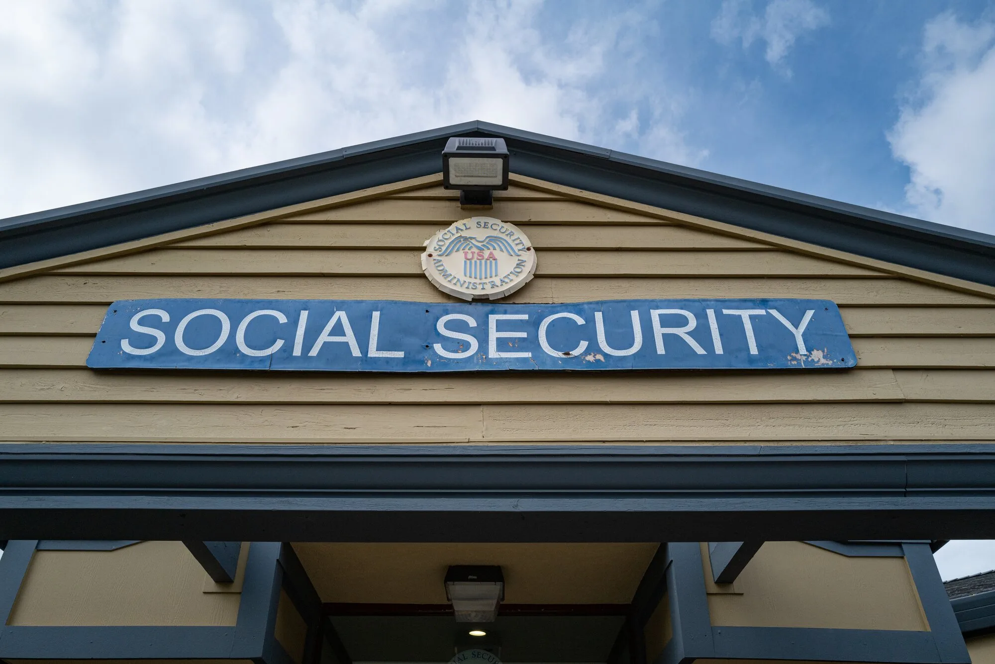 Social Security Is Heading For A 22 Percent Benefit Cut In 2032 And A Retiring Senator Has A $1.5 Trillion Plan To Stop It