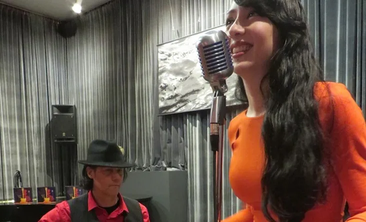 CARINA AND THE SIX STRING PREACHER
