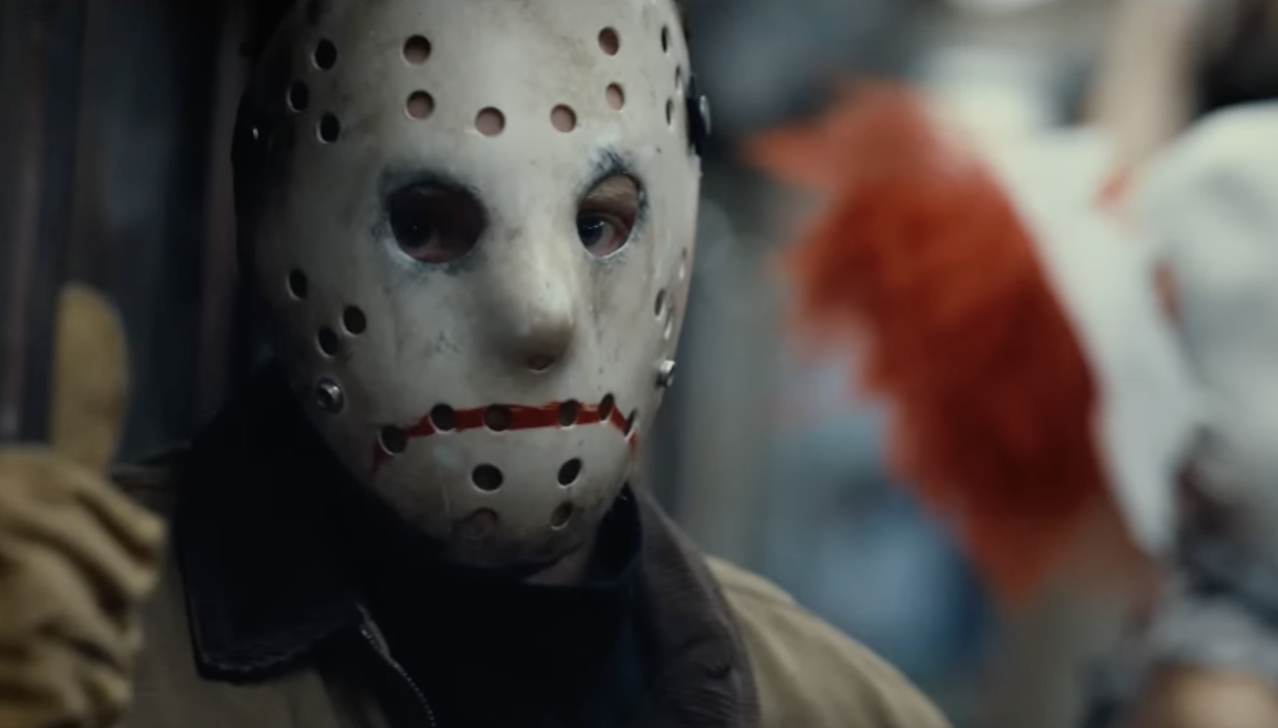 Scary Movie 6 Popcorn Bucket Is Shaped Like A Bong And It Will Be In Theaters On June 5