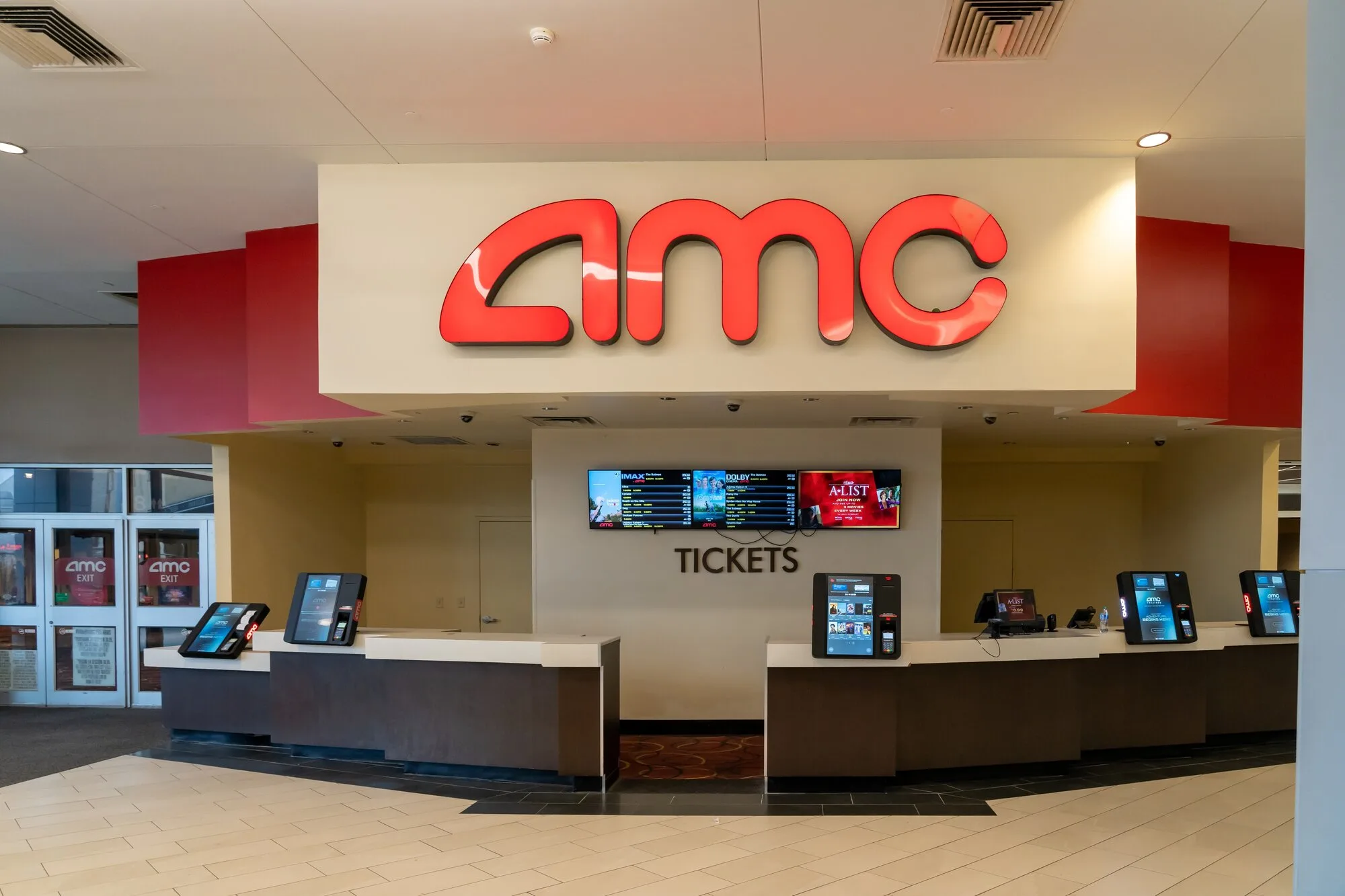 AMC Signs A $500 Million Deal With Netflix For 'The Walking Dead' Spinoff
