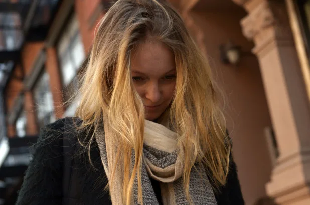 She’s broke! So who’s paying for India Oxenberg’s lawyer?