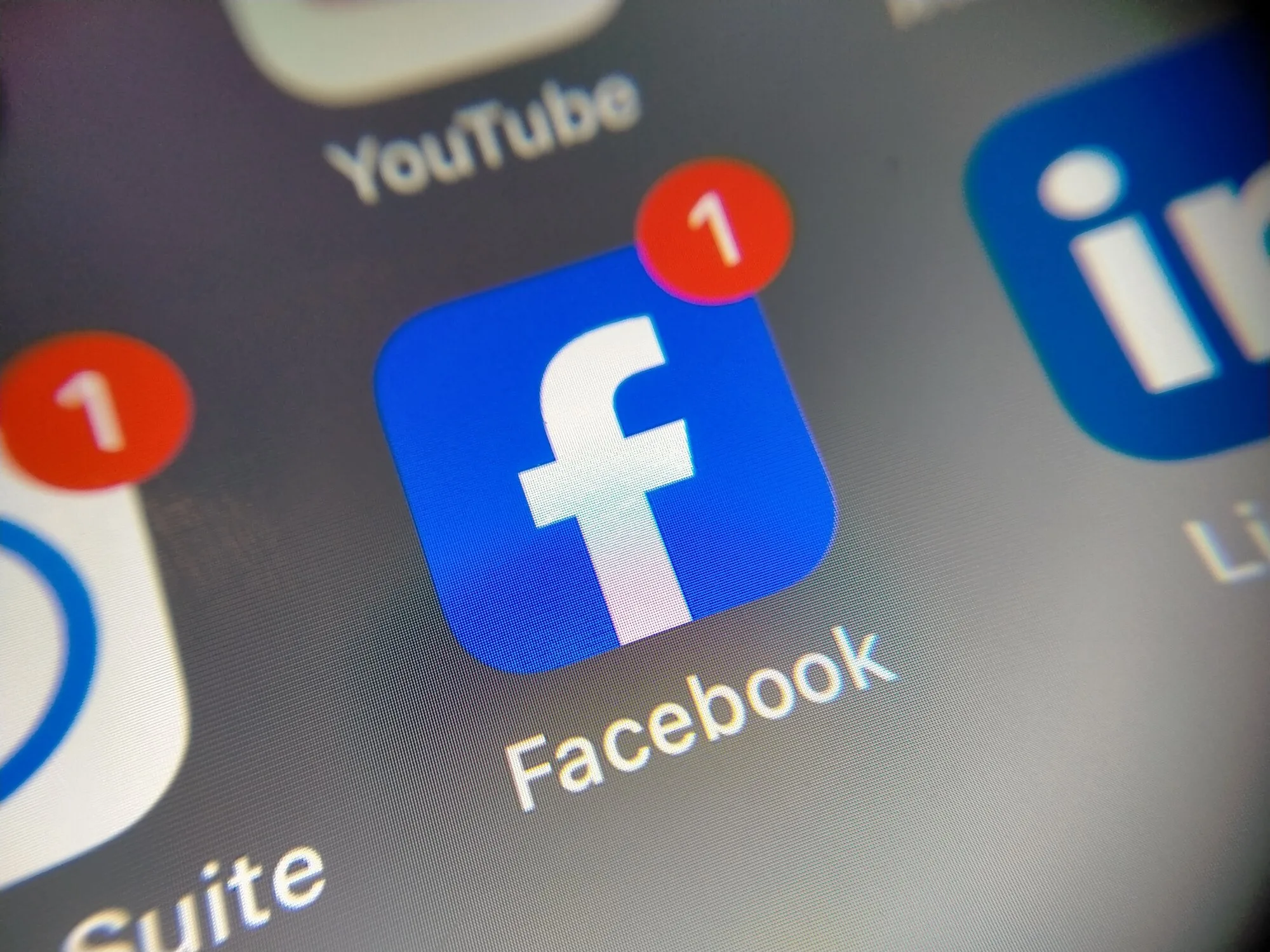'The Social Reckoning' Trailer Is Out And Jeremy Strong Is Playing Zuckerberg