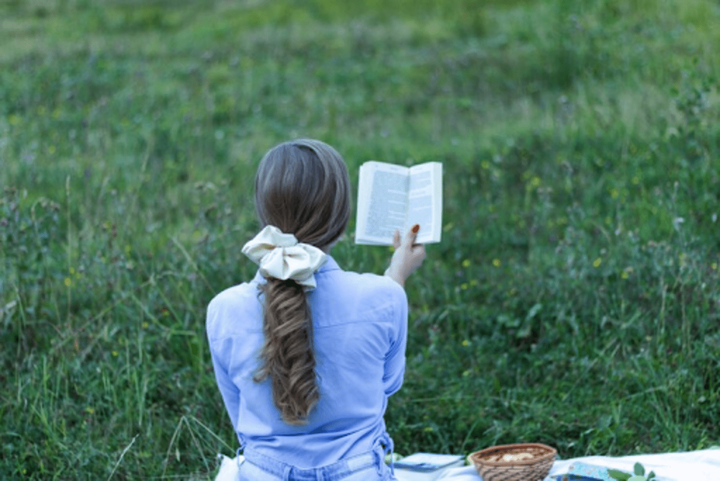 Why Scrunchies Are a Must-Have for Anyone Concerned About Hairstyle