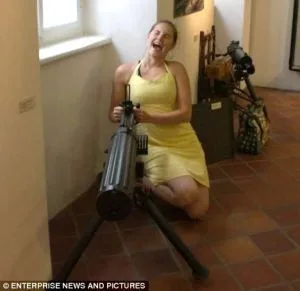 Amanda Knox has an infectious laugh.