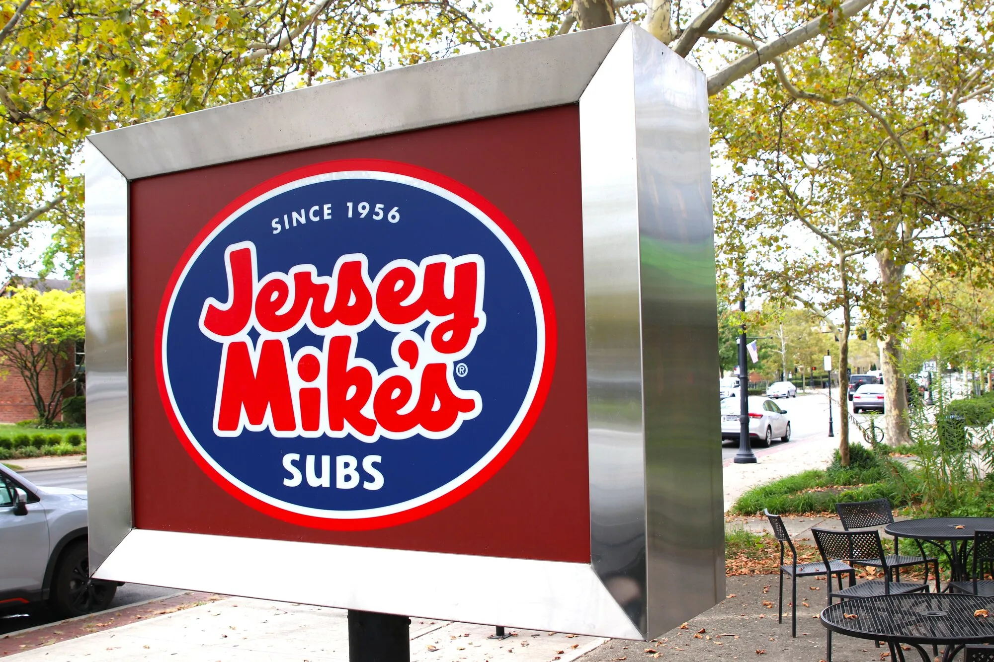 Jersey Mike's IPO Drops Below Inital Price After Raising Over $1 Billion