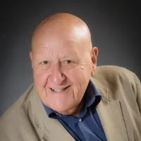 Famed Royal Writer Charles Rae to do exclusive interviews of Prince Harry and Meghan Markle