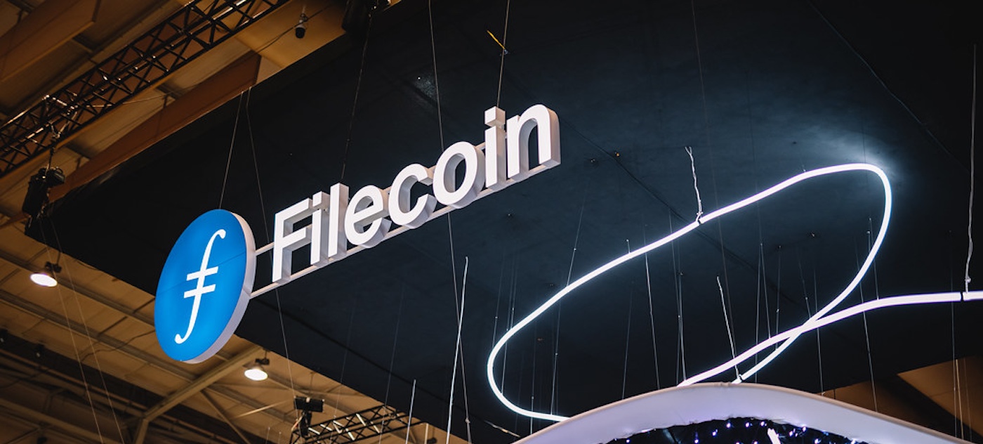 Contrasting Bitcoin with Filecoin (FIL): A Crypto Comparison