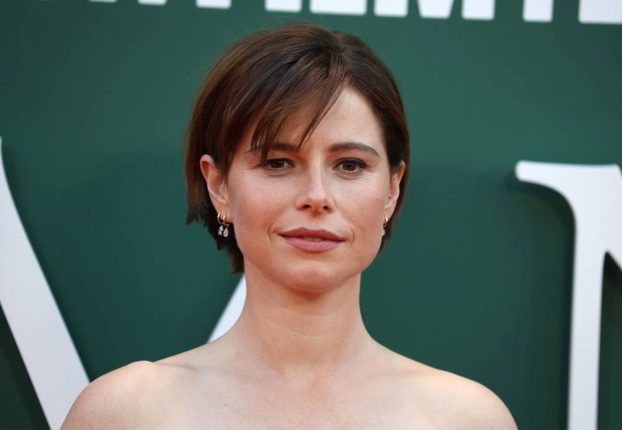 Jessie Buckley Is The Favorite To Win Best Actress At The Oscars Tonight And Her Story Is More Extraordinary Than The Film