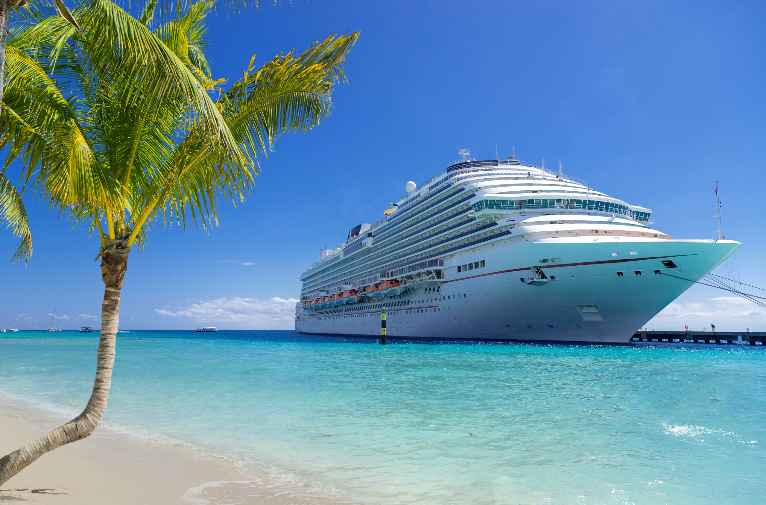 Cruise Ship Hits Reef Near Tom Hanks Cast Away Island In Fiji And Here Is What Happened
