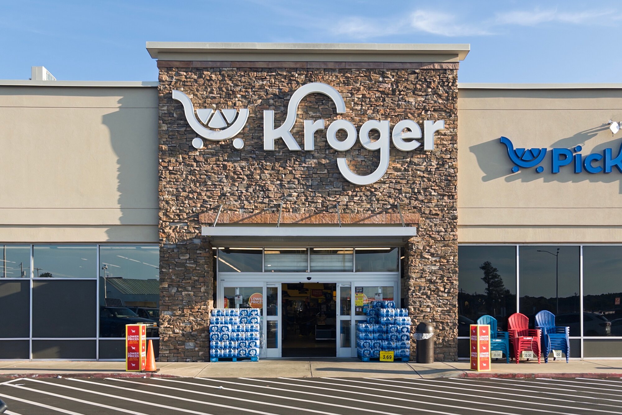 Kroger Is Buying Giant Eagle For $1.65 Billion