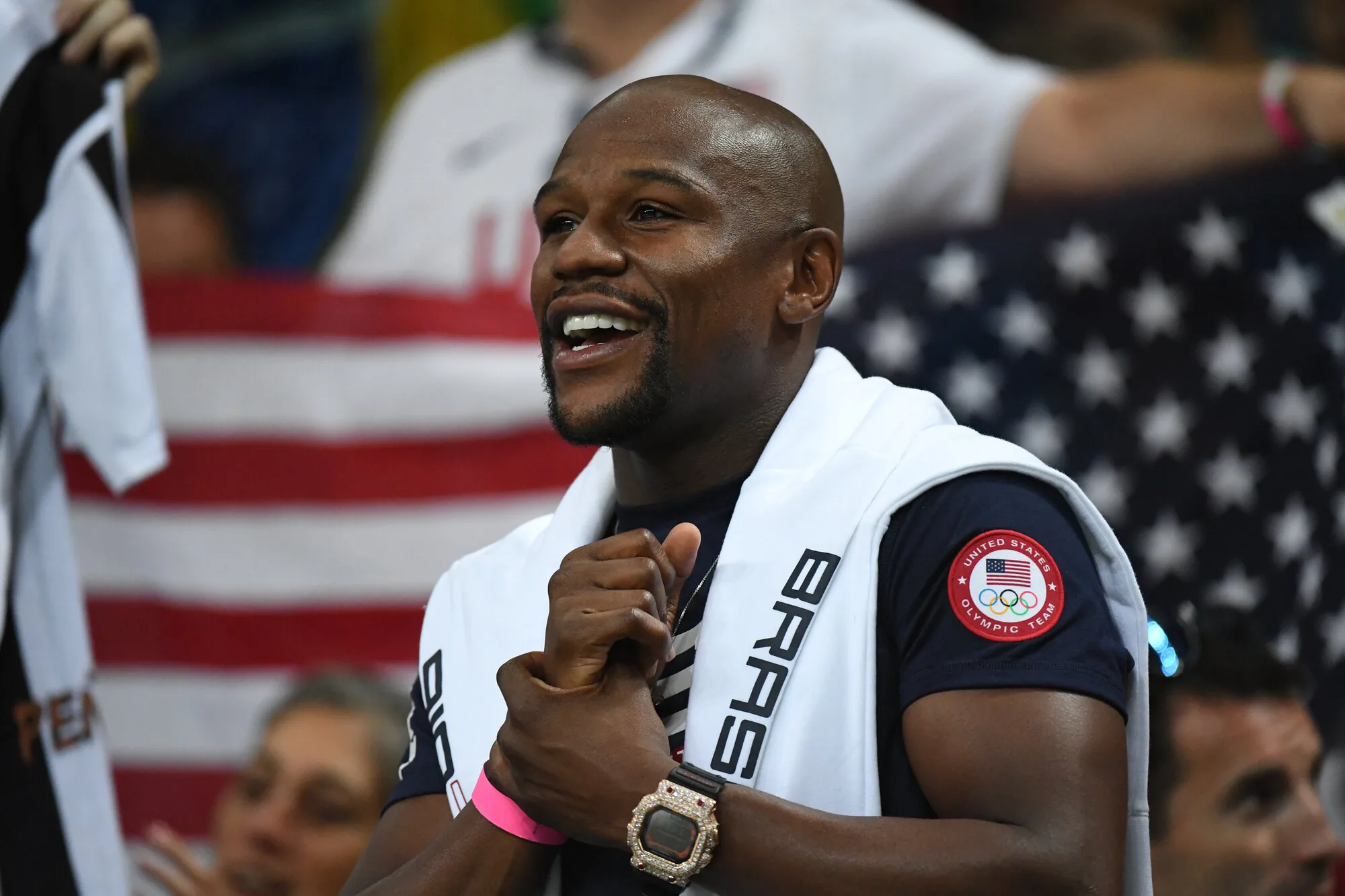 Floyd Mayweather Is Facing Felony Charges For A $200,000 Bad Check