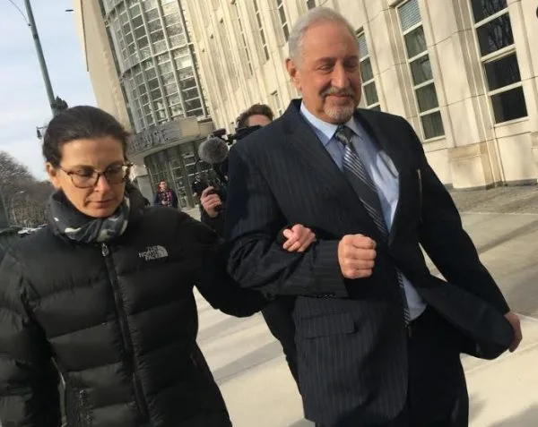 Court hearing: Clare wants to keep Geragos – Avenatti fired
