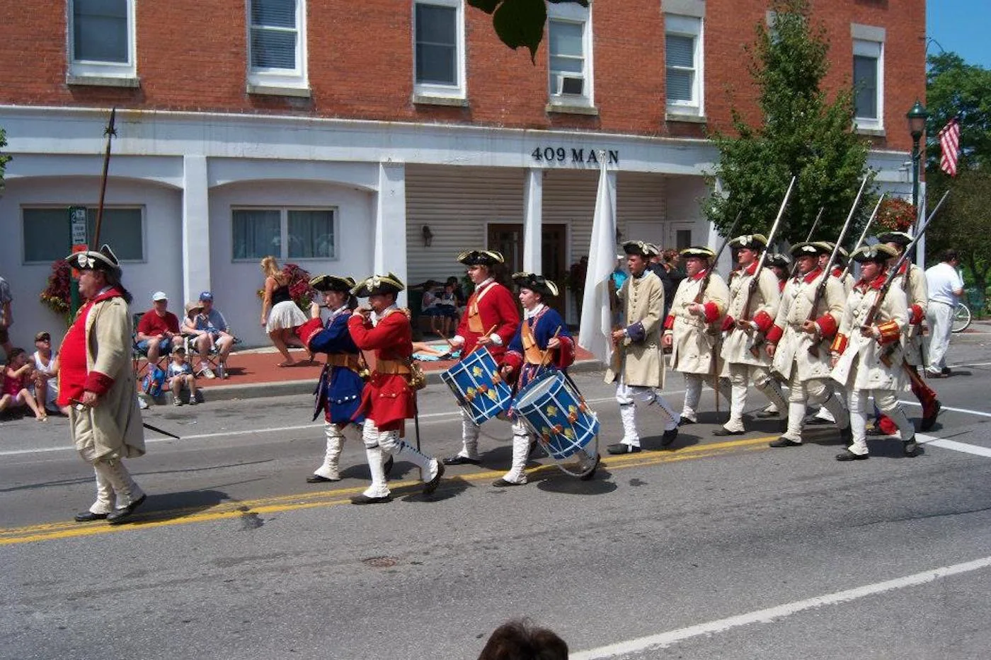 Fifes and Drums along the Niagara!