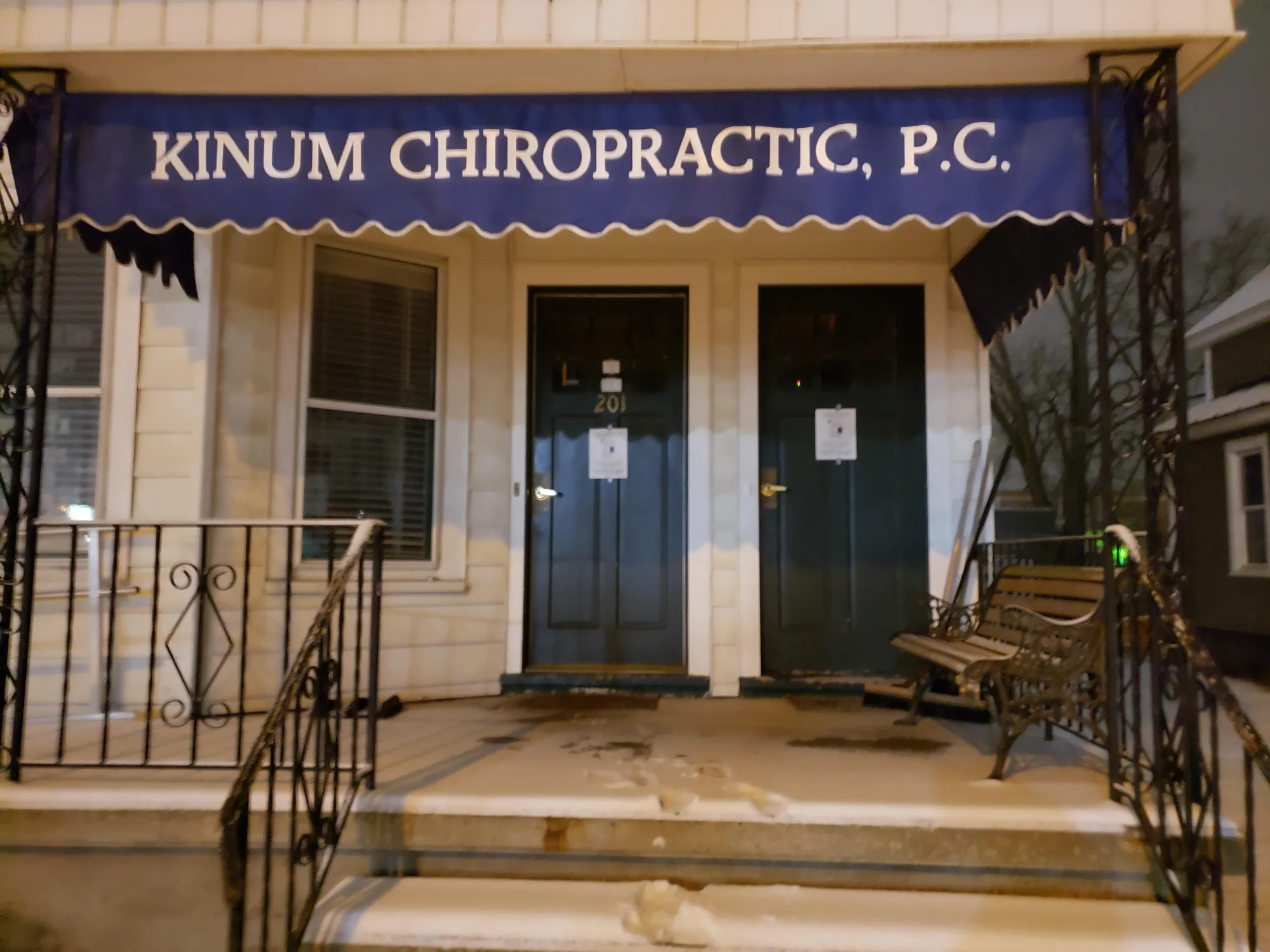 Snyder Disappearance — Dr. Ed Kinum Called to Account – New Flyer Puts Him on the Spot