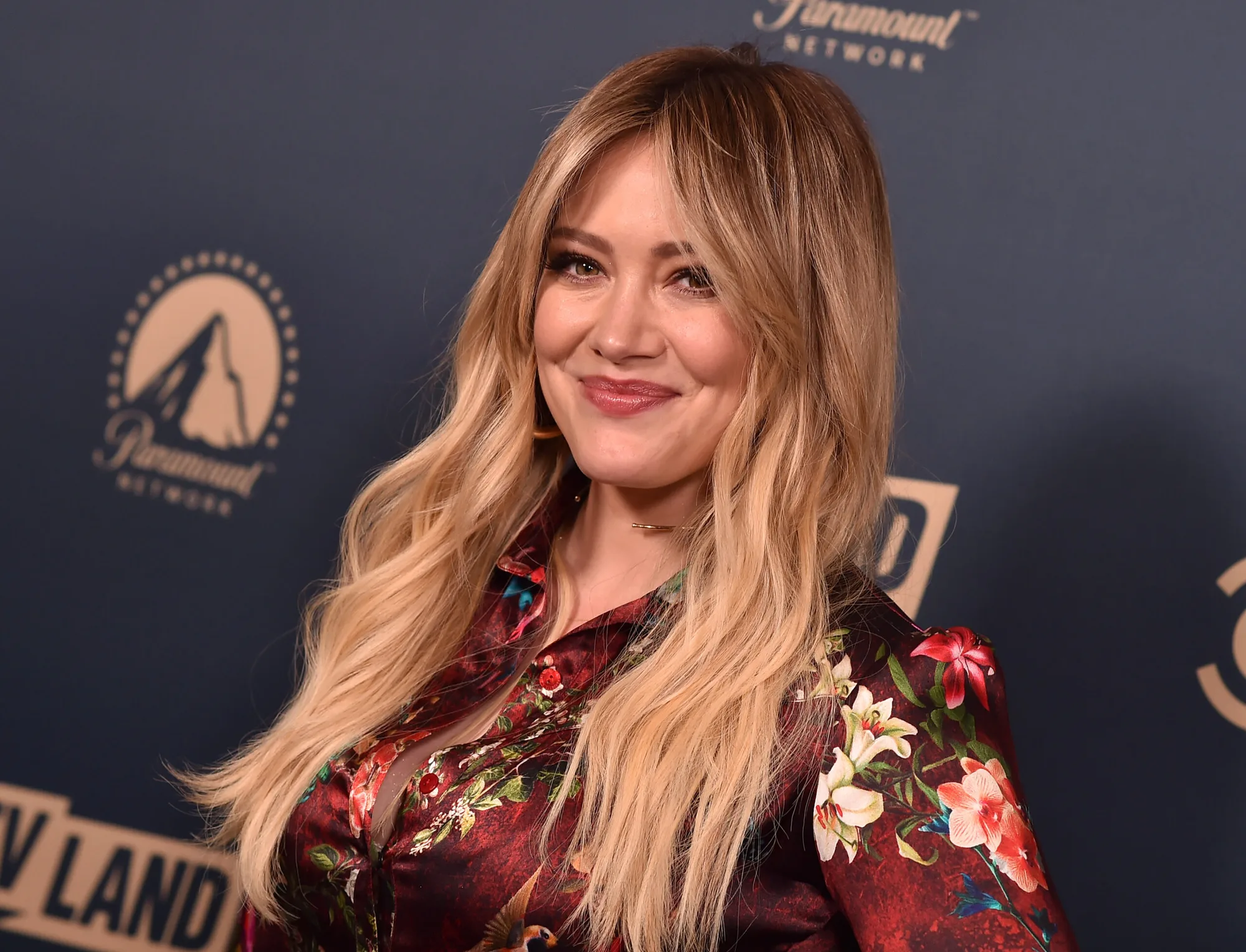 Hilary Duff Reveals She Doesn’t Speak To Her Sister Haylie Or Her Parents And The Details Are Heartbreaking