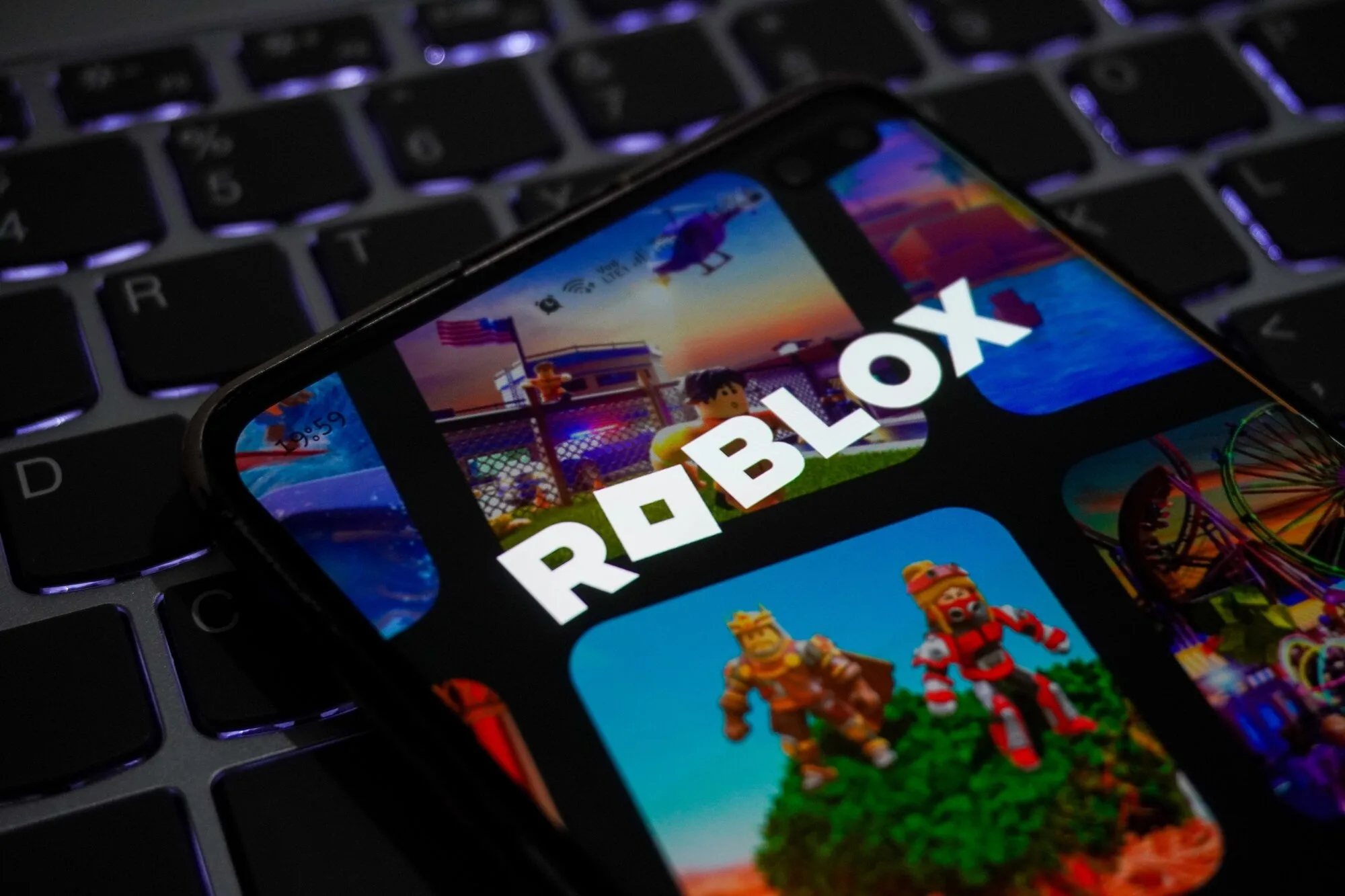RBLX Stock Tanks 22% As User Base Falls 20 Million Users From Peak