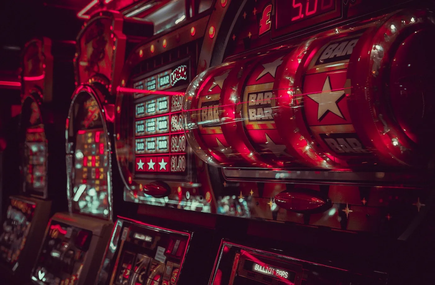 Top Things To Consider To Choose The Ideal Online Casino