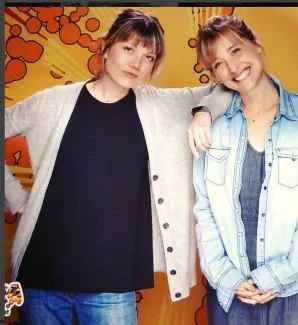 Married by Vanguard? Nicki Clyne and Allison Mack.