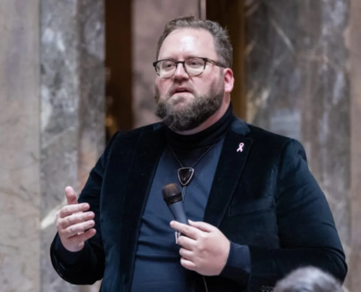 Washington State Bill Allows Shelters to Hide Children From Parents Who Oppose Gender Change