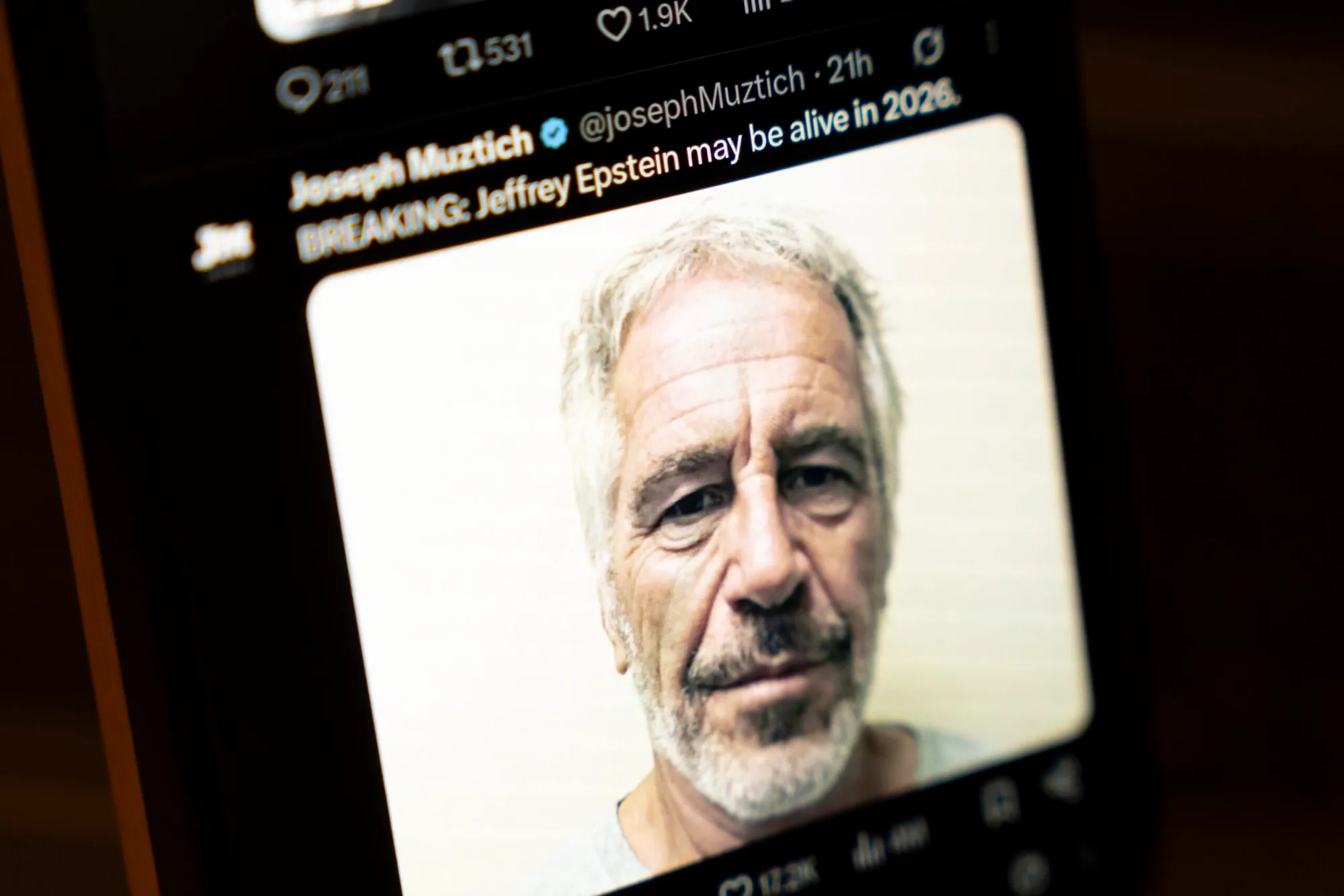 Jeffrey Epstein’s Purported Suicide Note Is Now Public And It Was Sealed In A Vault For Nearly Five Years