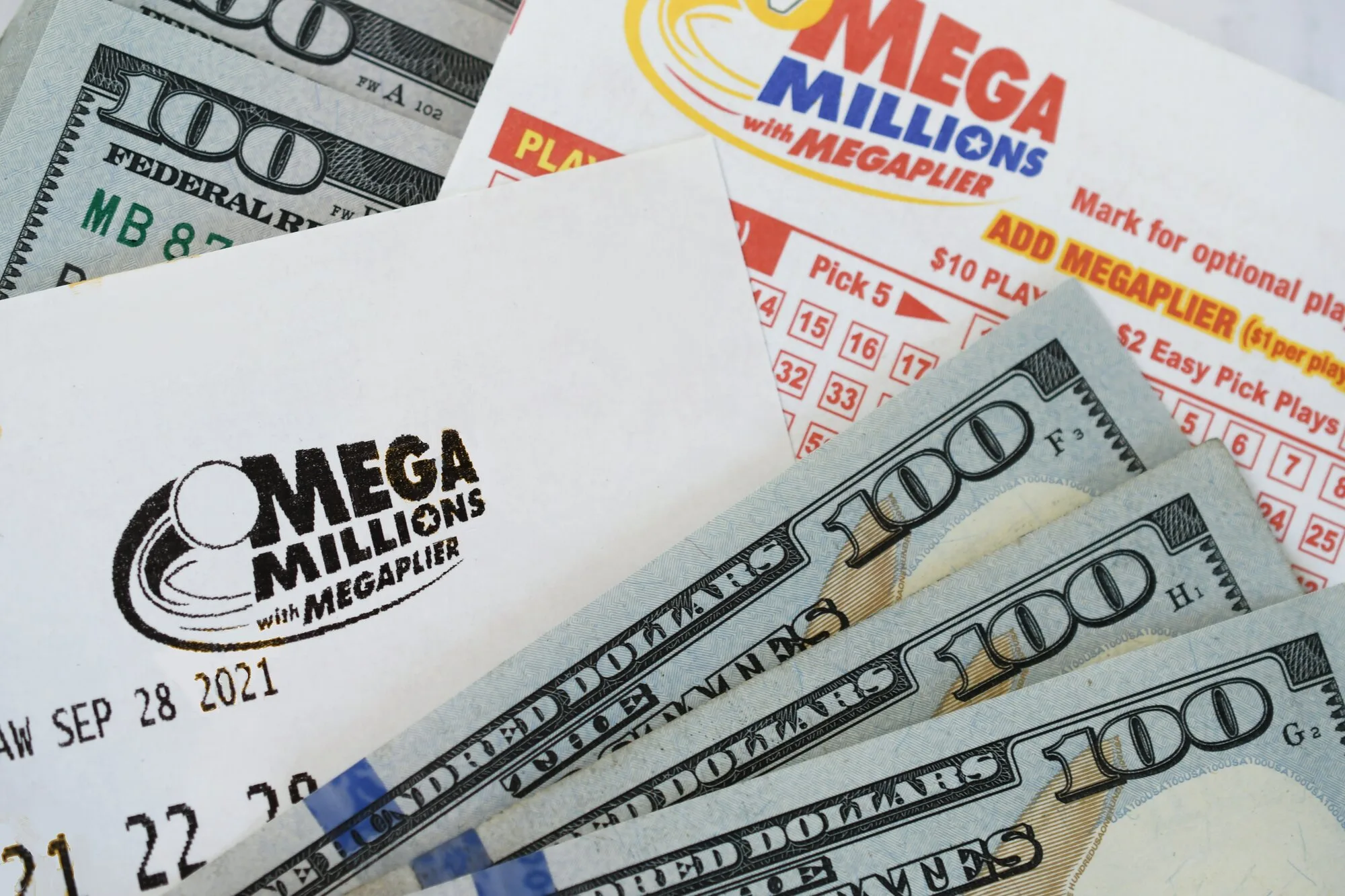 Florida Resident Wins 10th Largest Mega Millions Jackpot Of All Time At $800 Million