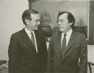 Keith Raniere claimed that the cancer women were poisoned by Edgar Bronfman Sr. In the picture above is former CIA chief and US president George H. W. Bush and Edgar Bronfman Sr. [r].