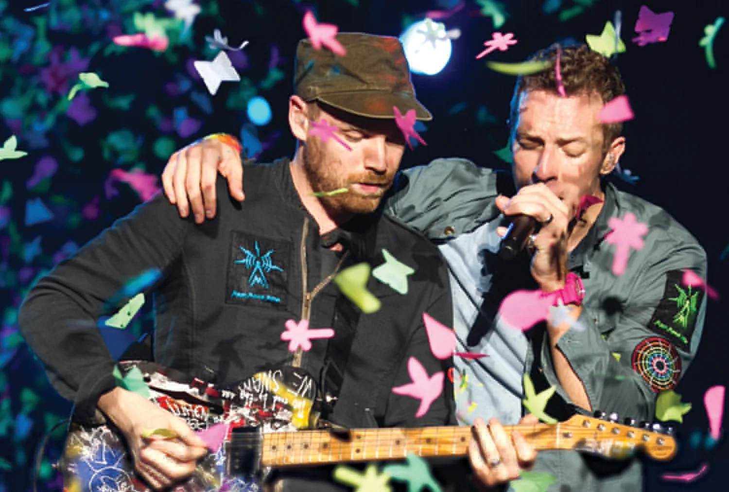 COLDPLAY W/SPECIAL GUESTS ALESSIA CARA & FOXES