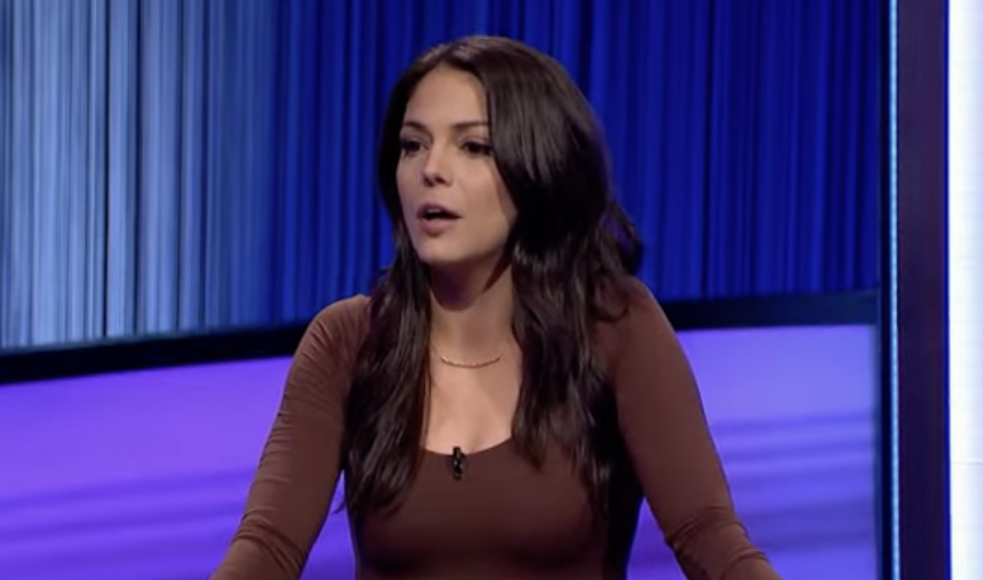 Katie Nolan Completely Lost It When She Met Her Favorite Jeopardy Champions Before Tonight’s Celebrity Jeopardy All-Stars Premiere