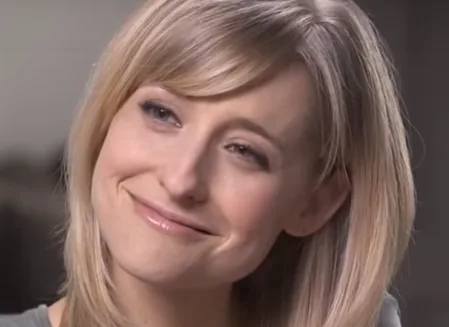 Video: Allison Mack Attends ‘Gender and Women’s Studies’ Class and Is ‘Super Participatory’