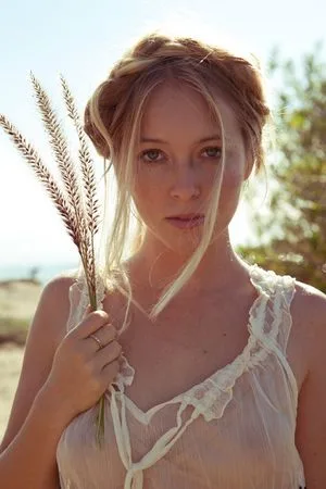 India Oxenberg has put aside her modeling and acting career to become a DOS slave. She has failed to recruit the requisite number of slaves and may face punishment.