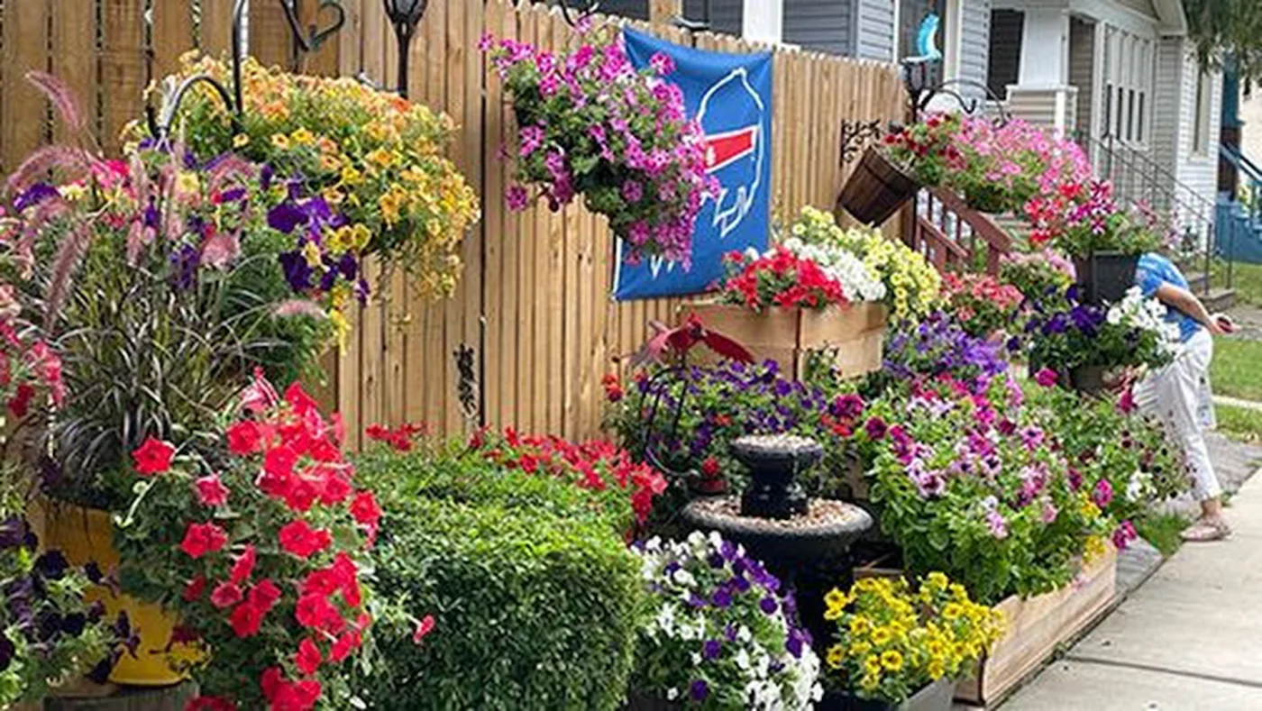 GARDEN WALK It’s time to register gardens!