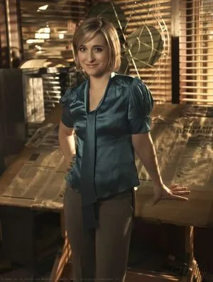 Allison Mack as Chloe Sullivan. In Smallville, Chloe had healing powers due to exposure to green meteor rock. The specific term for this power is "empathetic healing," because she connects in an empathetic way to heal. This power is powerful enough to resurrect someone, but she literally gives them her own life-force, thereby causing her own death.
