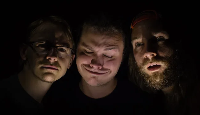 Cosmic Stoner Rising Stars HOWLING GIANT Hit the Road, Premier Pink Floyd Cover