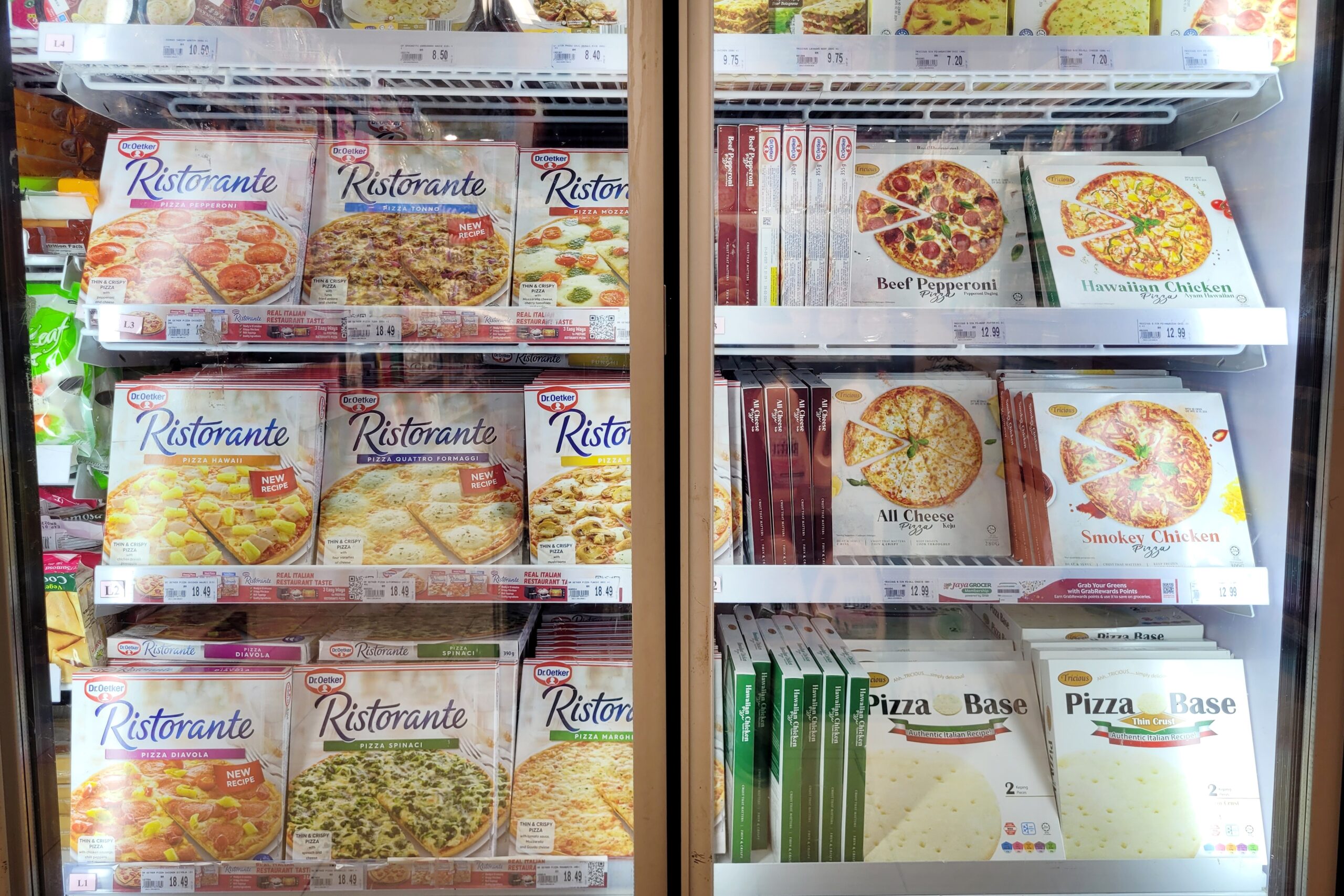 Salmonella Alert Issued For Frozen Pizzas And Pork Rinds Sold At ALDI And Walmart And Here Is What To Check