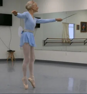 Suzelle Poole at age 79 can still dance.