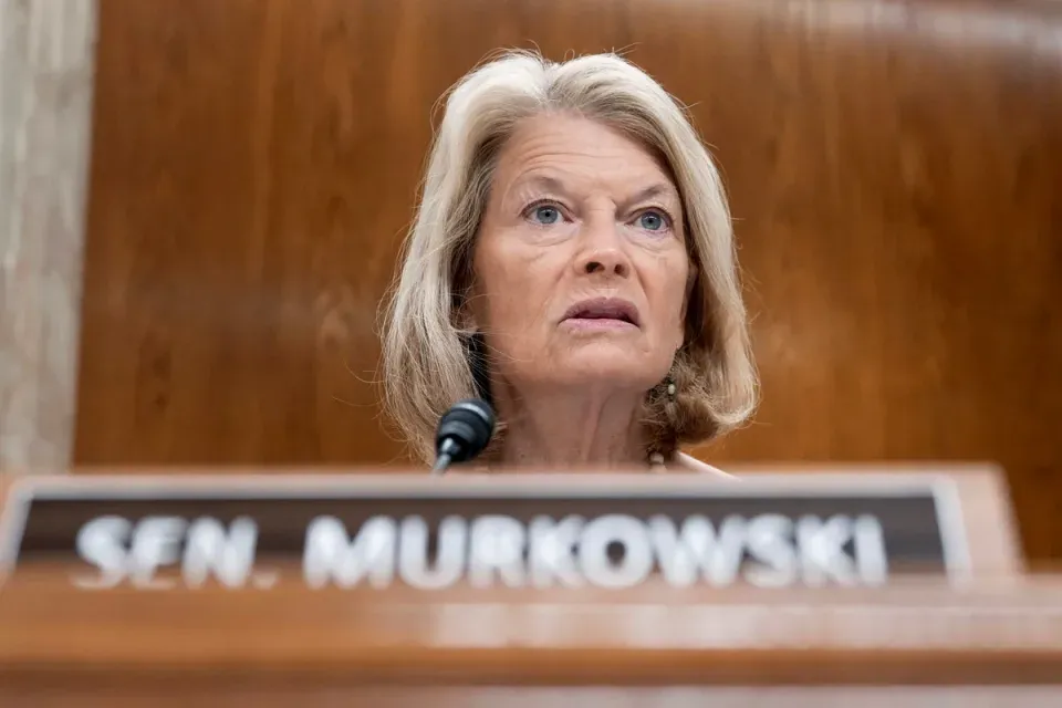 Mentally Ill Man Who Threatened ‘Ima Murder u Frank’ Accused of Threatening to ‘Hunt’ and ‘Skin’ US Senator