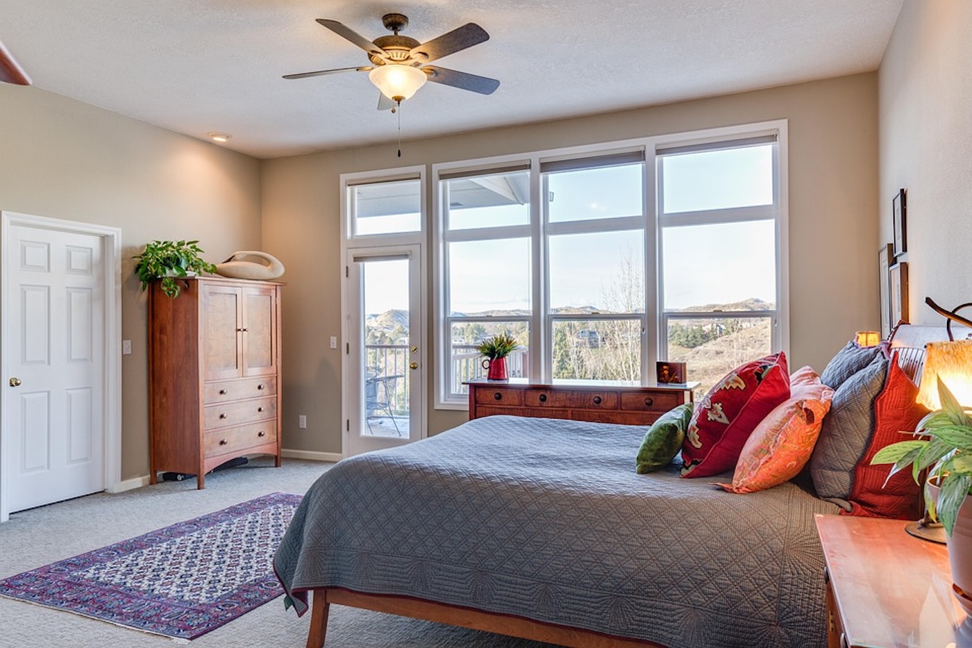 DIY Fixture Replacements That Impress Buyers