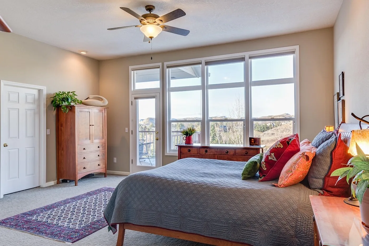 DIY Fixture Replacements That Impress Buyers