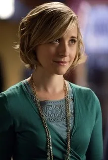 Is Allison Mack showing ‘playful creativity’ under Raniere, or is she a has-been?