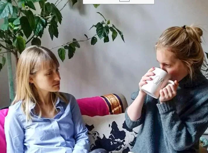 India Oxenberg Offers Advice, Sarah Edmondson Book Gets Top10 Ranking, Nancy’s Father Dies and Nutjob Asks impertinent Questions