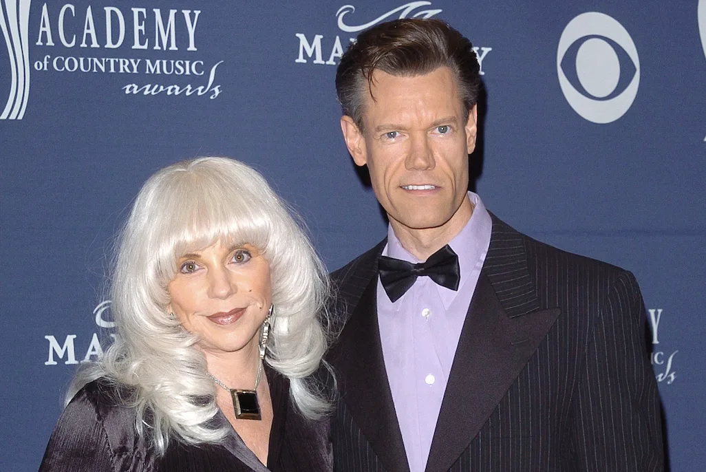 Randy Travis Honored For 40 Years At The Grand Ole Opry With Surprise Guest