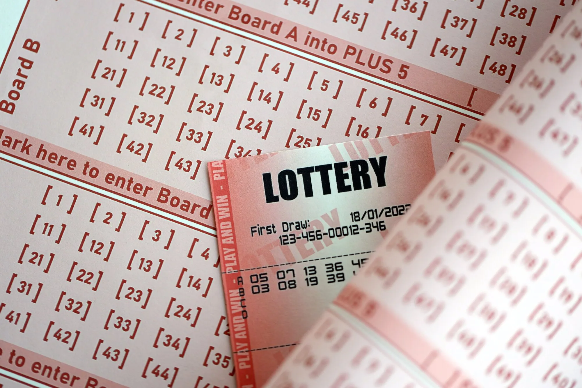 Couple Wins $500,000 On A Scratch-Off From A Dundalk Walmart