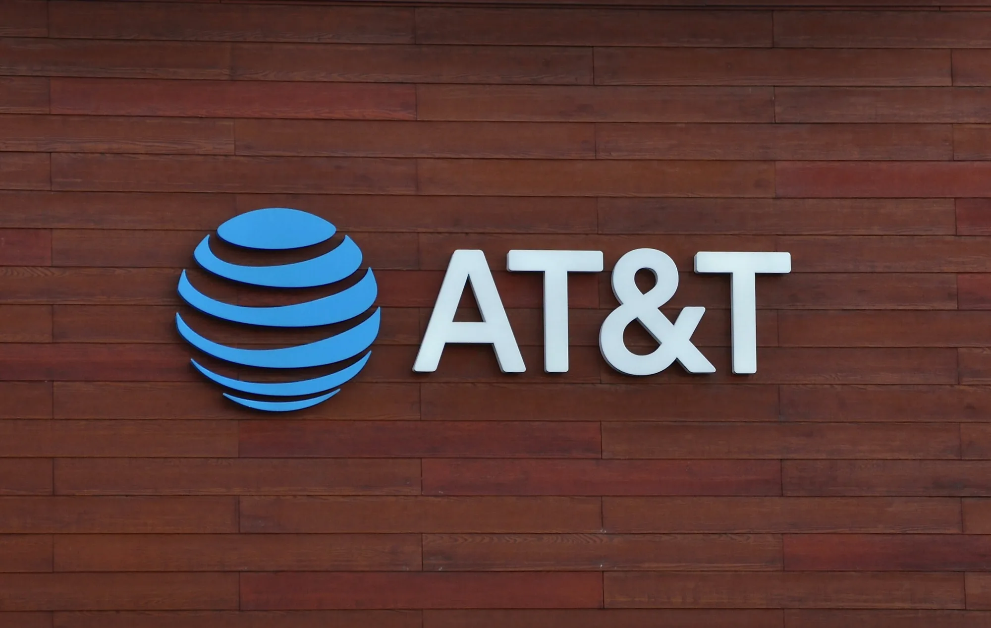AT&T Is Suing California To Turn Off The Old Copper Phone Network