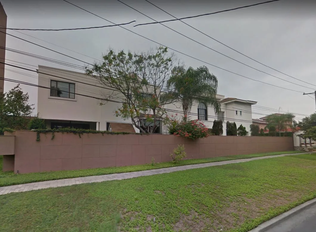 Raniere living in La Jolla in San Pedro Garza Garcia