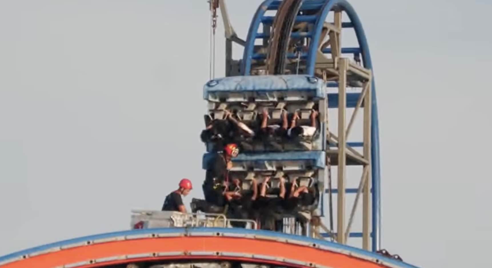 Galveston Roller Coaster Stranded 8 Students 100 Feet In The Air And The Rescue Took Four Hours