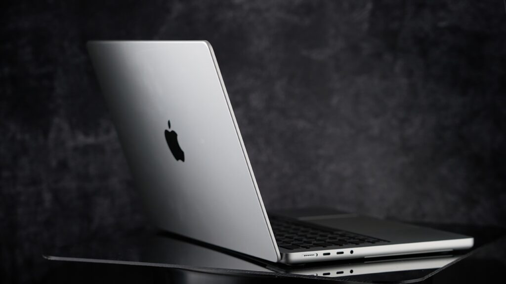 Macbook